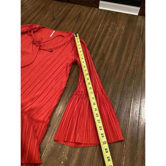 Free People Cant Help it tiered pleated red Long sleeve boho mini dress xs - Picture 8 of 10